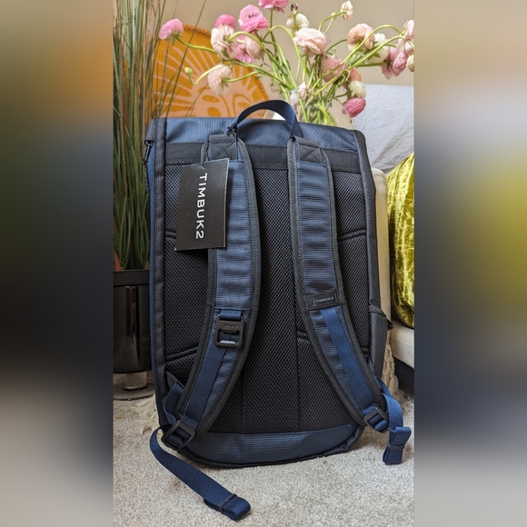 Navy Limited Edition Timbuk2 Traveler's Backpack - Picture 5 of 14